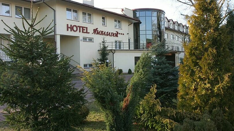 Ambasador Chojny Hotel 