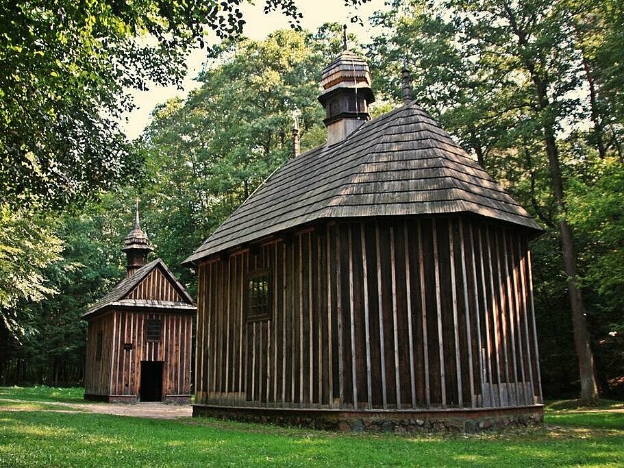 Wooden chapels in Łagiewniki Forest , fot. z archiwum ŁOT