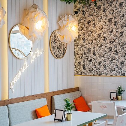  , Farina Bistro & Cafe