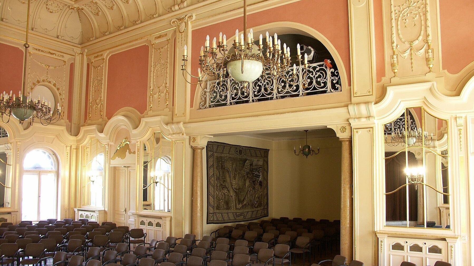 Sala Lustrzana  , e