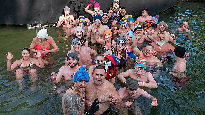  -  Morsowanie w basenie orangutanów