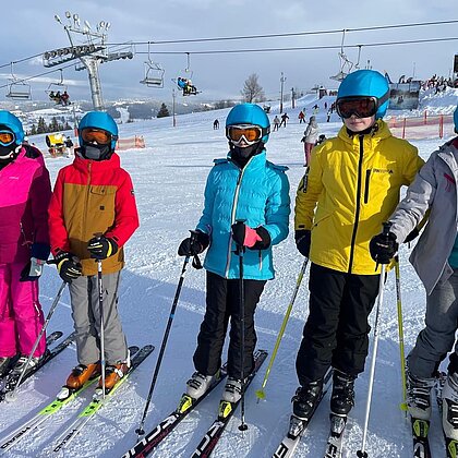  , Biuro Turystyczne i tu i tu