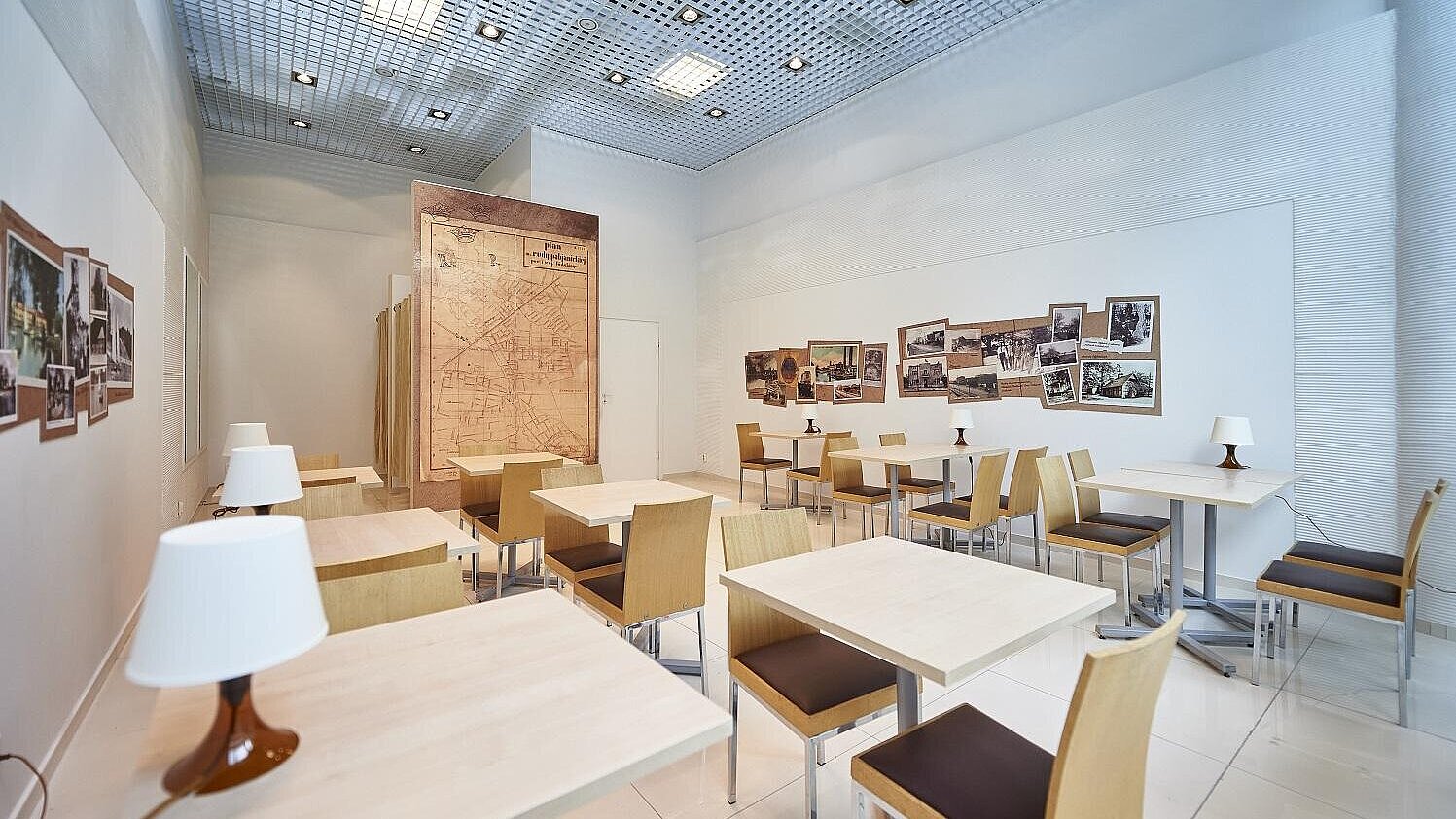 Sala Ruda Pabianicka , 1