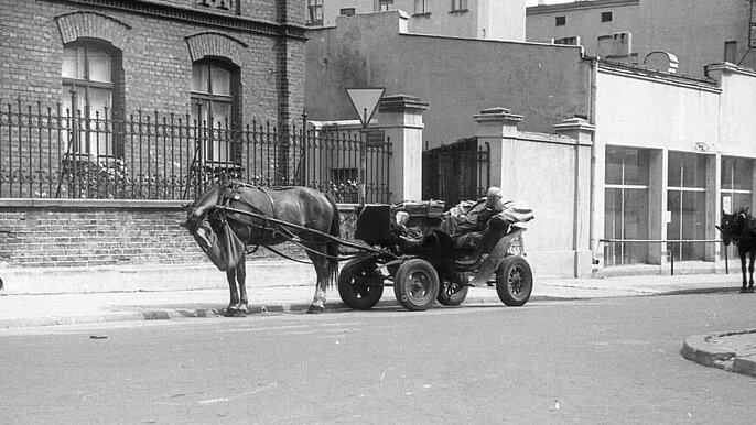 Dorożki na ul. Kościelnej  
