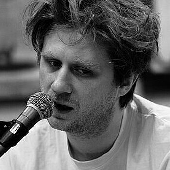 Poświatowska: Bliskość