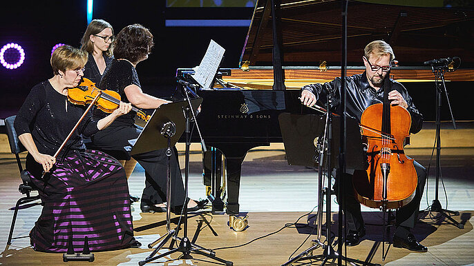  -  Muzyka u Biedermanna Vivo Trio