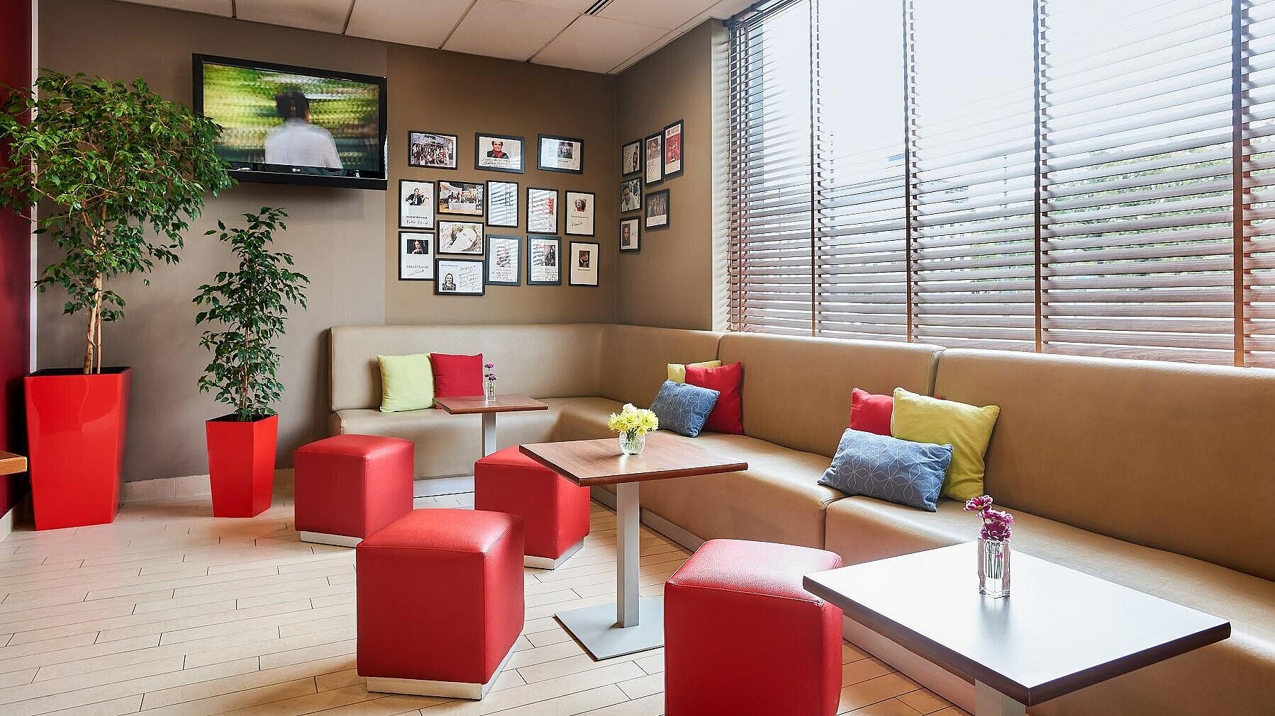 Lobby , 1
