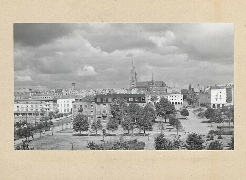 Powojenna panorama Starego Miasta , Wojewódzka Biblioteka Publiczna im. J. Piłsudskiego w Łodzi