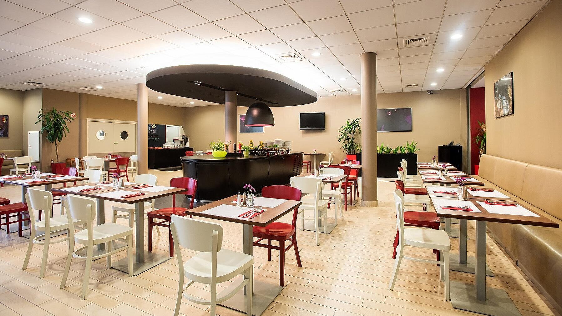 Restauracja , 1