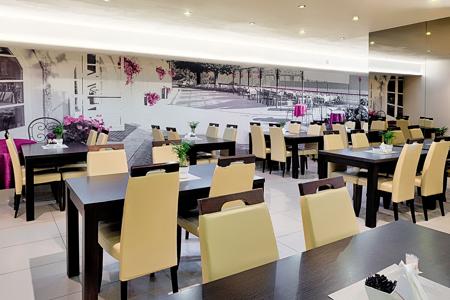  , Boutique Hotel's Rewolucji