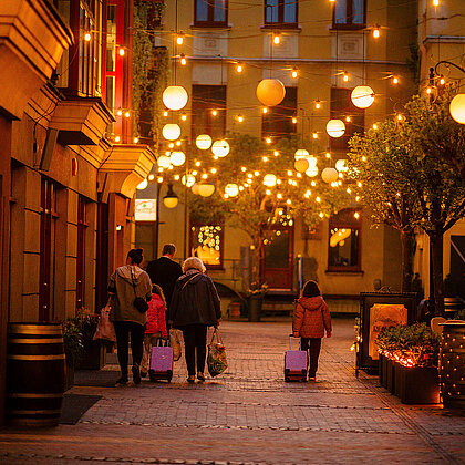  , https://www.instagram.com/piotrkowska89/ 