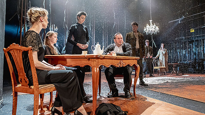  -  Biedermannów. Powrót do domu