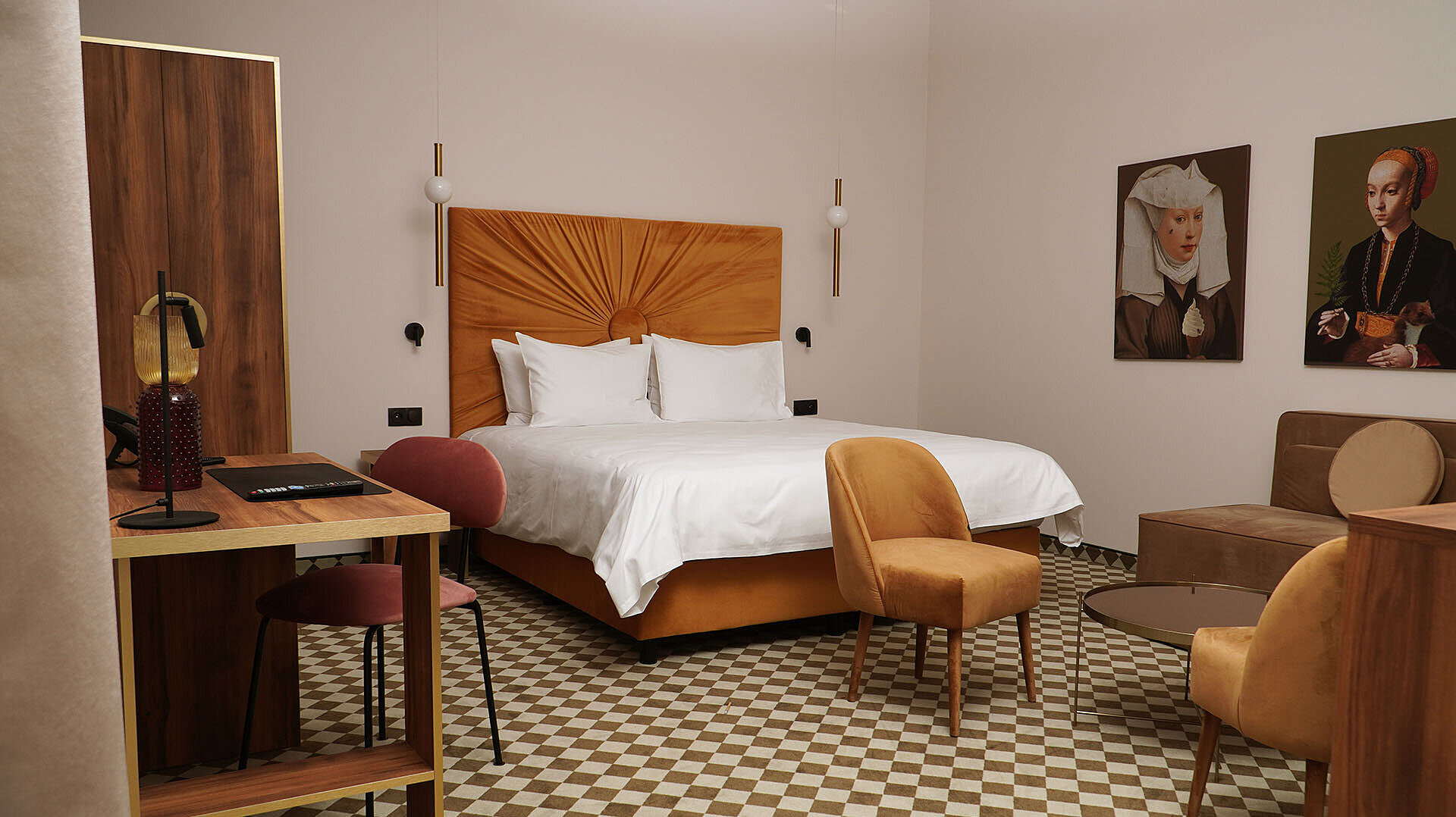  , hotel pietryna