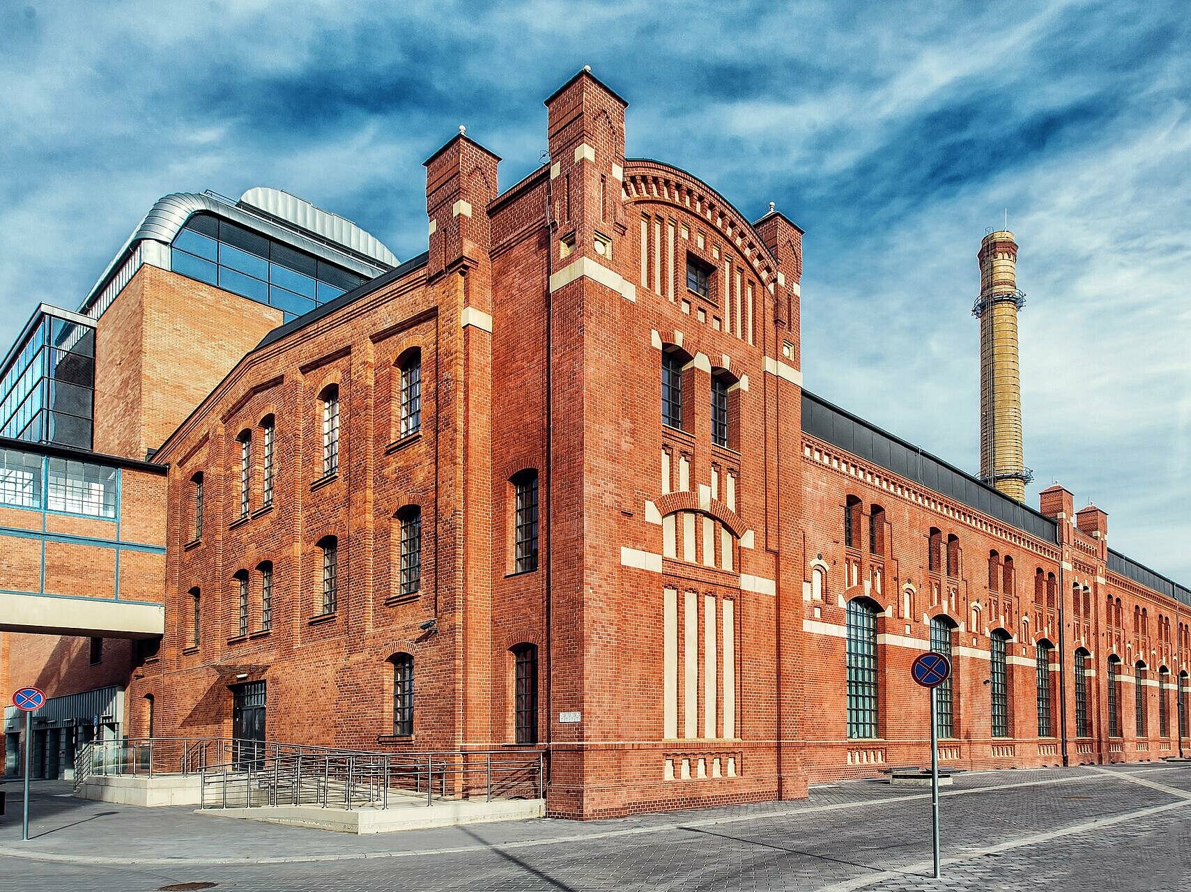 Бывшая электростанция - в настоящее время Центр науки и техники EC1 , fot. z arch. UMŁ