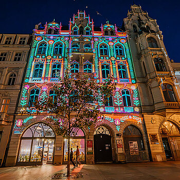 Light Move Festival 2026 w Łodzi już jutro. Co zobaczyć i jak przygotować się do festiwalu światła?