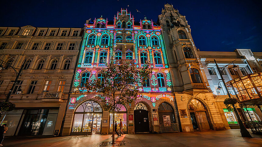 Light Move Festival 2026 w Łodzi już jutro. Co zobaczyć i jak przygotować się do festiwalu światła?