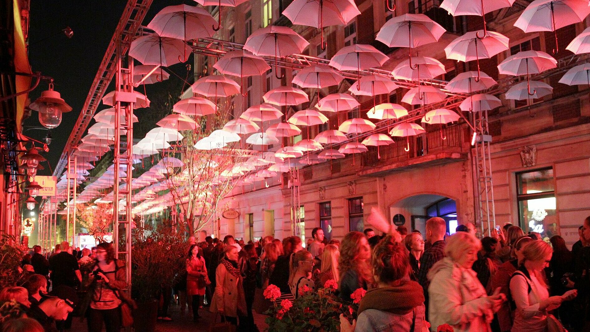 Light Move Festival na ulicy Piotrkowskiej , S. Glapiński