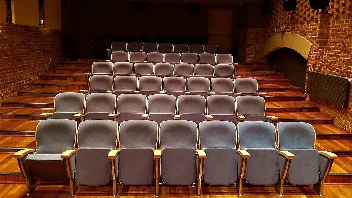 Sala Seminaryjno-Kinowa  , v