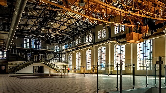 Hala Maszyn EC1 -  R. Zapędowski