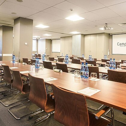 Sala konferencyjna Kaszmirowa + Jedwabna  , 1
