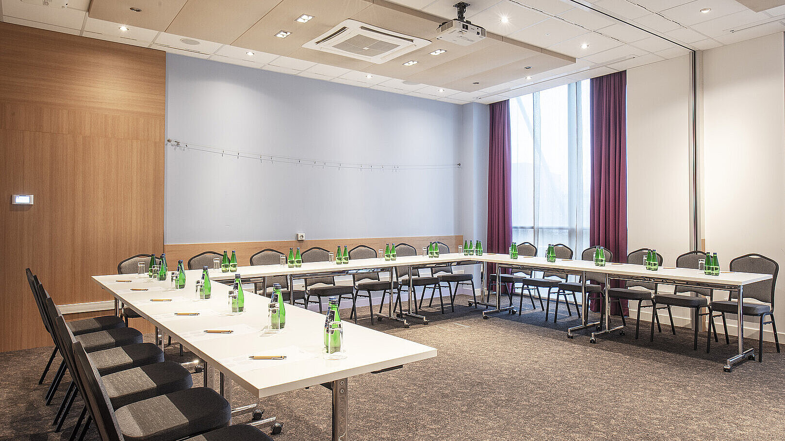  , Sala konferencyjna Novotel